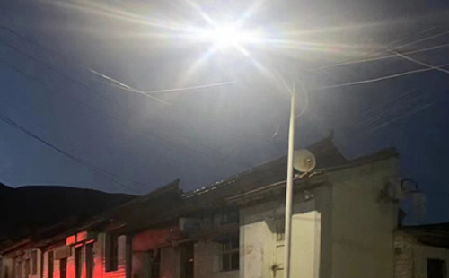 农村院子里最适合的比如太阳能路灯亮度与安装要点 农村院子里最适合的比如太阳能路灯亮度与安装要点