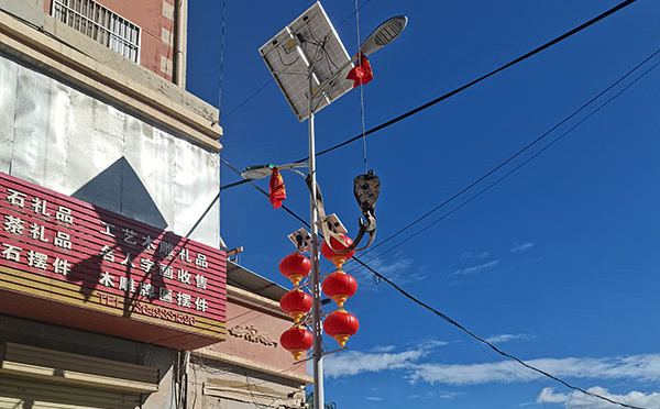 11月比如智慧路灯采购季，众城照明提供全链条落地支持